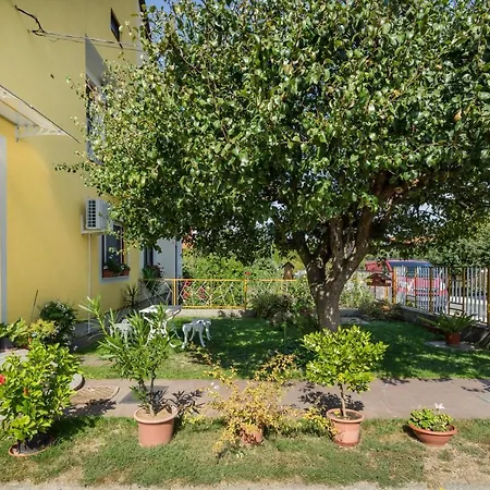 Katica Casa de Férias Balatonszarszo