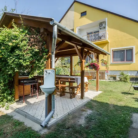 Katica Дом отдыха *