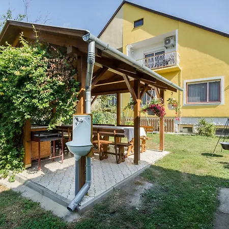 Katica Holiday home *