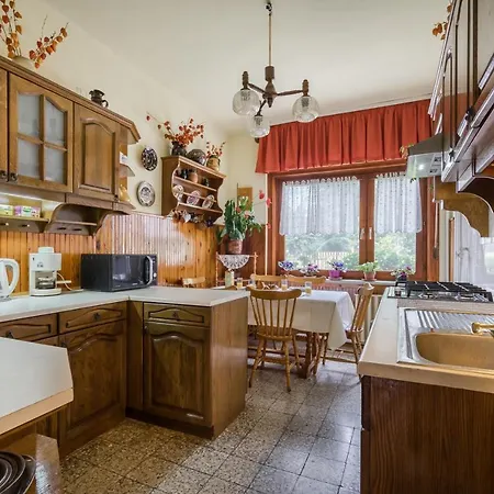 Katica Балатонсарсо